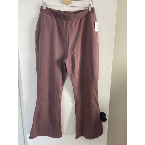 Women’s Old Navy Extra High Waisted Fleece Flared Sweatpants Size L NWT Snuggly - Picture 1 of 5